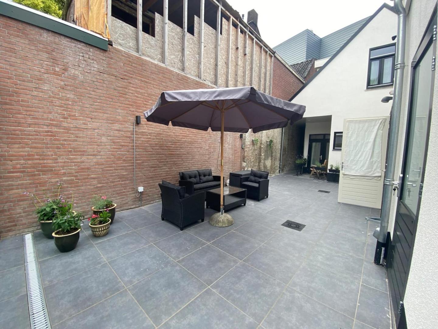 Petite Room With Wifi, Ac, And Shared Kitchen Tilburg Exterior foto