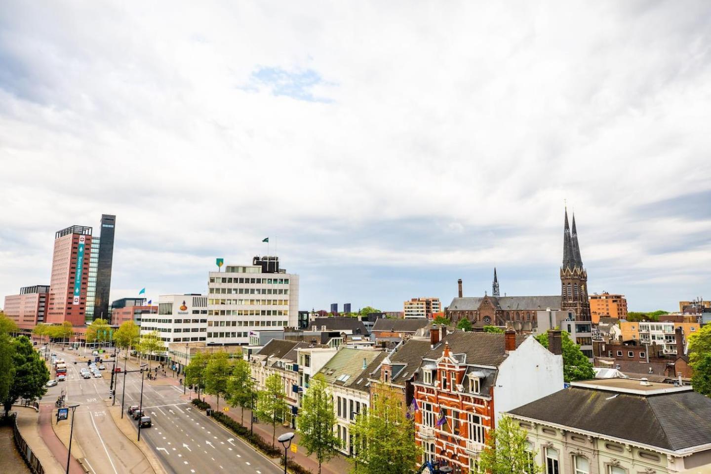 Petite Room With Wifi, Ac, And Shared Kitchen Tilburg Exterior foto
